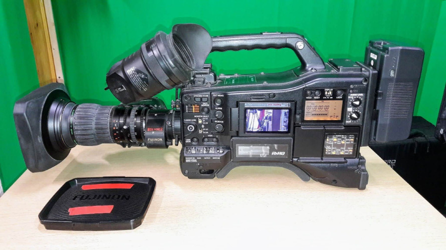 Panansonic AJ - HPX3100G P2 HD Memory Card Camcorder body only inc. viewfinder - image #1
