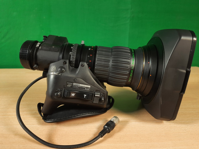 Fujinon HA14 X 4.5 BERM-M58B semi servo zoom lens, - image #1