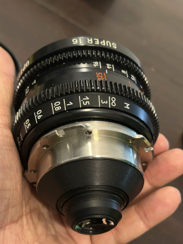 Arriflex Carl Zeiss Super 16 prime lenses and zoom lens PL mount set: - image #1
