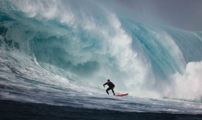 Insight TV Hits the Beach with Killer Wave Surf Show Chasing Monsters