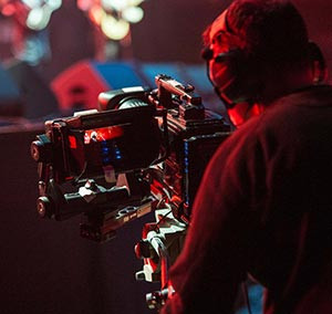 Multi-camera fly-away for live music production