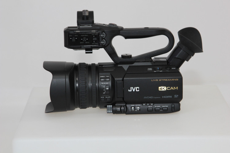 JVC GY-HM250E 4K - image #2