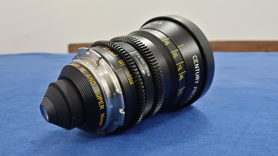 Century Precision Optics Series 2000 T1.9   6 mm lens for Super 16 PL mount - image #2