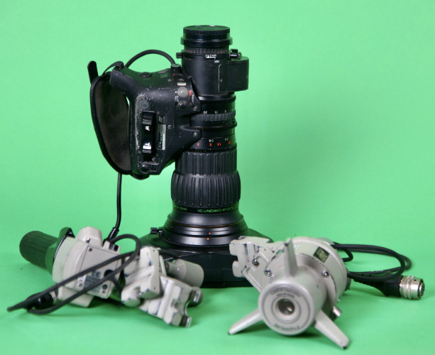 Fujinon HA14x4.5BERD HD lens with full servo cntrols