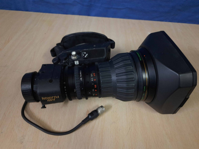 Fujinon ZA22 X 7.6 BERM M58 HD zoom lens with 2x doubler. - image #2
