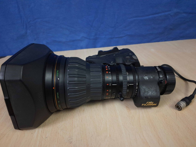 Fujinon ZA22 X 7.6 BERM M58 HD zoom lens with 2x doubler. - image #3