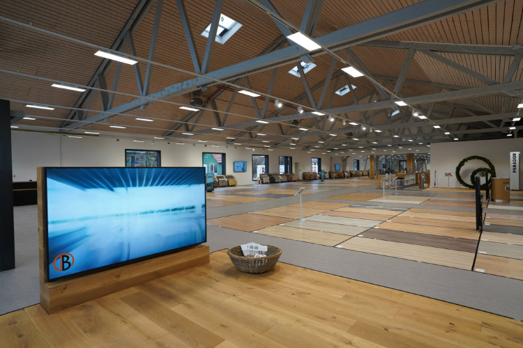 German flooring retailer enhances showroom experience with nsigntv digital signage